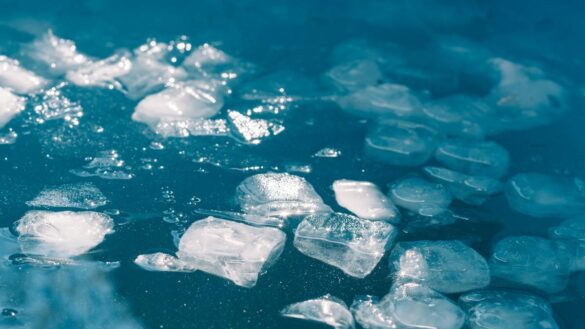 los-famosos-se-suman-a-la-moda-de-los-banos-de-hielo:-¿cuando-son-beneficiosos-o-perjudiciales-para-la-salud?