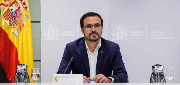ultimatum-de-garzon-al-psoe:-un-mes-para-desbloquear-la-publicidad-de-alimentos-a-menores