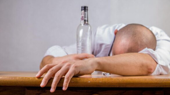 estas-son-las-enfermedades-que-puedes-contraer-por-el-consumo-de-alcohol