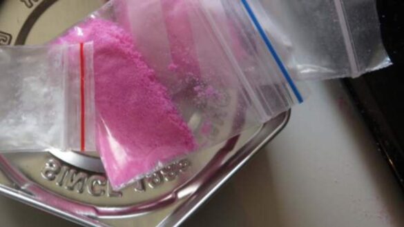 ¿que-es-el-2c-b-o-‘pantera-rosa’,-la-droga-por-la-que-se-investigaba-al-policia-abatido-en-burgos?