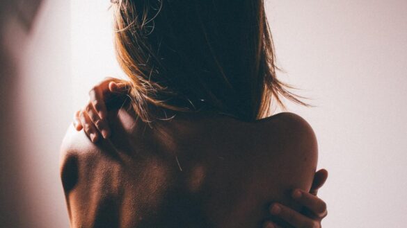 uno-de-cada-cuatro-espanoles-vive-con-dolor-cronico,-y-un-tercio-de-ellos-desconoce-la-causa