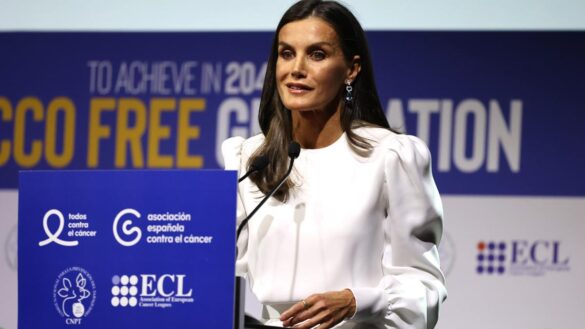 la-reina-letizia-defiende-que-aumentar-el-precio-del-tabaco-«reduce-su-consumo»:-«fumar-es-una-enfermedad»