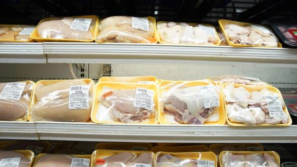 el-aviso-de-un-nutricionista-sobre-el-pollo-envasado-del-supermercado:-«es-importante-leer-la-etiqueta»