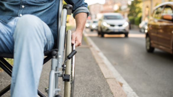 «hay-que-desdramatizar-la-enfermedad»:-la-vida-con-esclerosis-multiple,-la-patologia-de-las-«mil-caras»