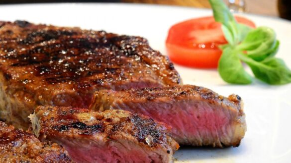 el-aviso-de-un-nutricionista-a-quienes-piden-la-carne-al-punto-o-poco-hecha