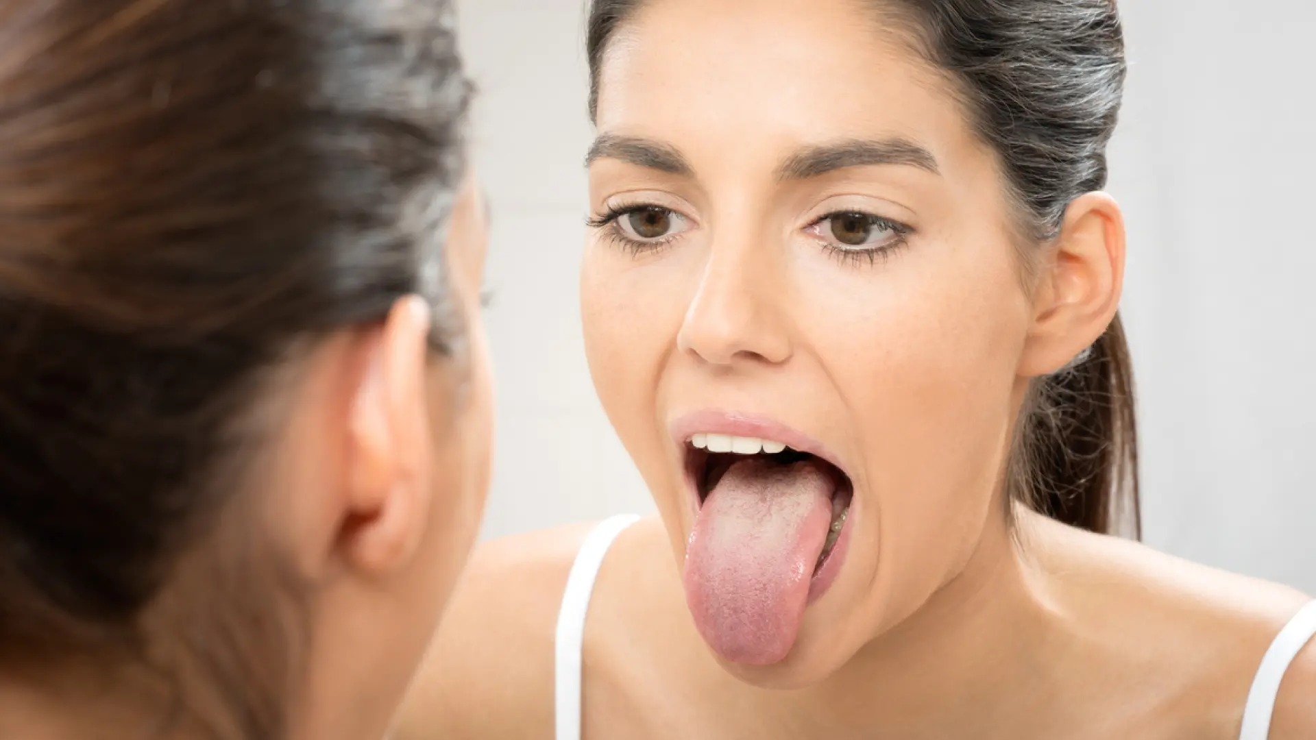 cancer-de-lengua:-causas,-primeros-sintomas-y-prevencion