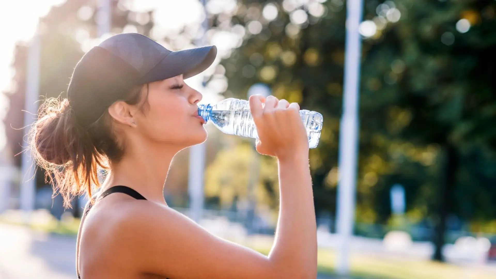 es-la-mejor-bebida-para-tomar-despues-de-hacer-ejercicio:-hidrata-y-aporta-energia